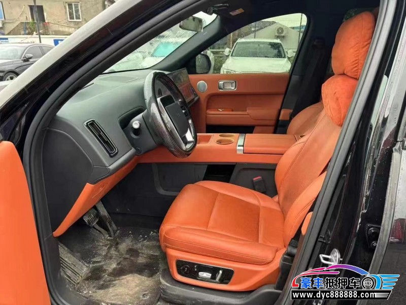 24年理想L8轿车抵押车出售