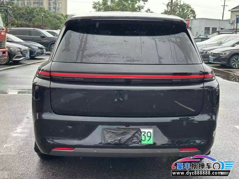 24年理想L8轿车抵押车出售