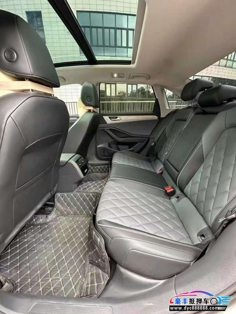 25年大众速腾轿车抵押车出售