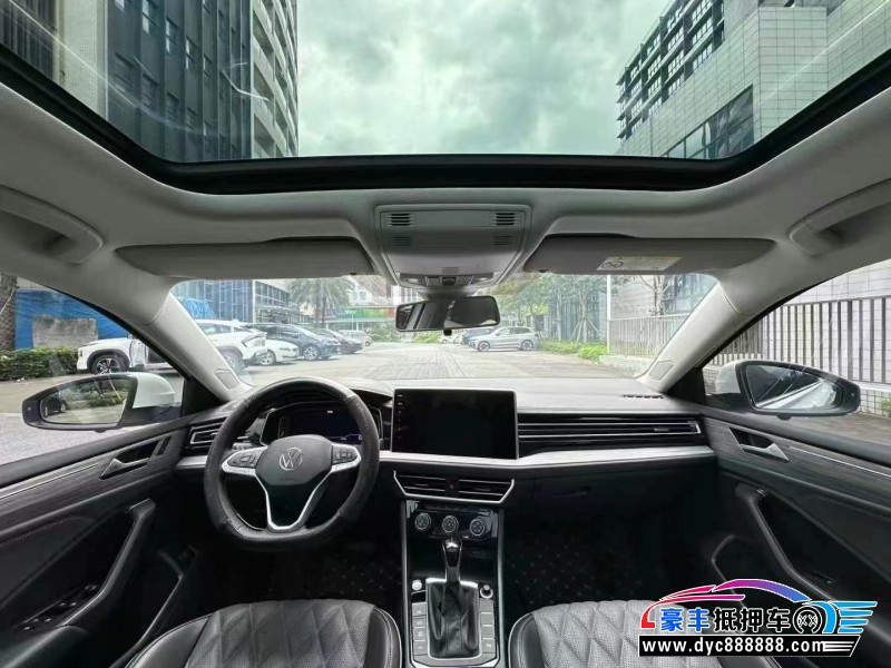 25年大众速腾轿车抵押车出售