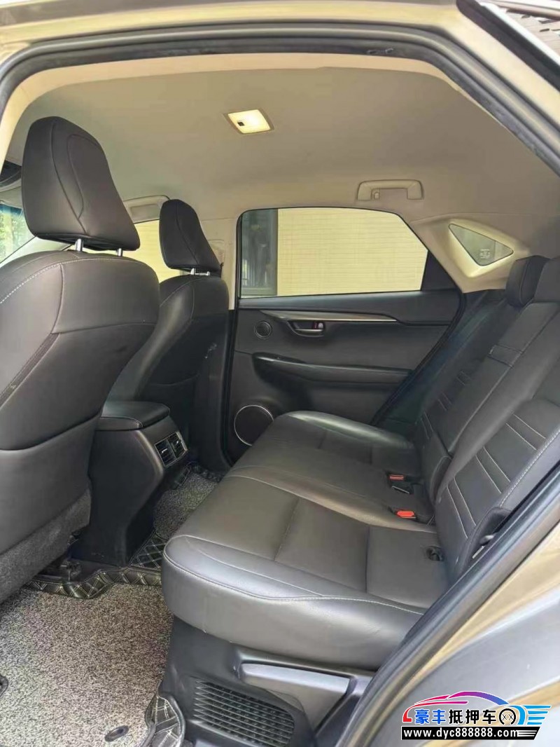 18年雷克萨斯NX轿车抵押车出售