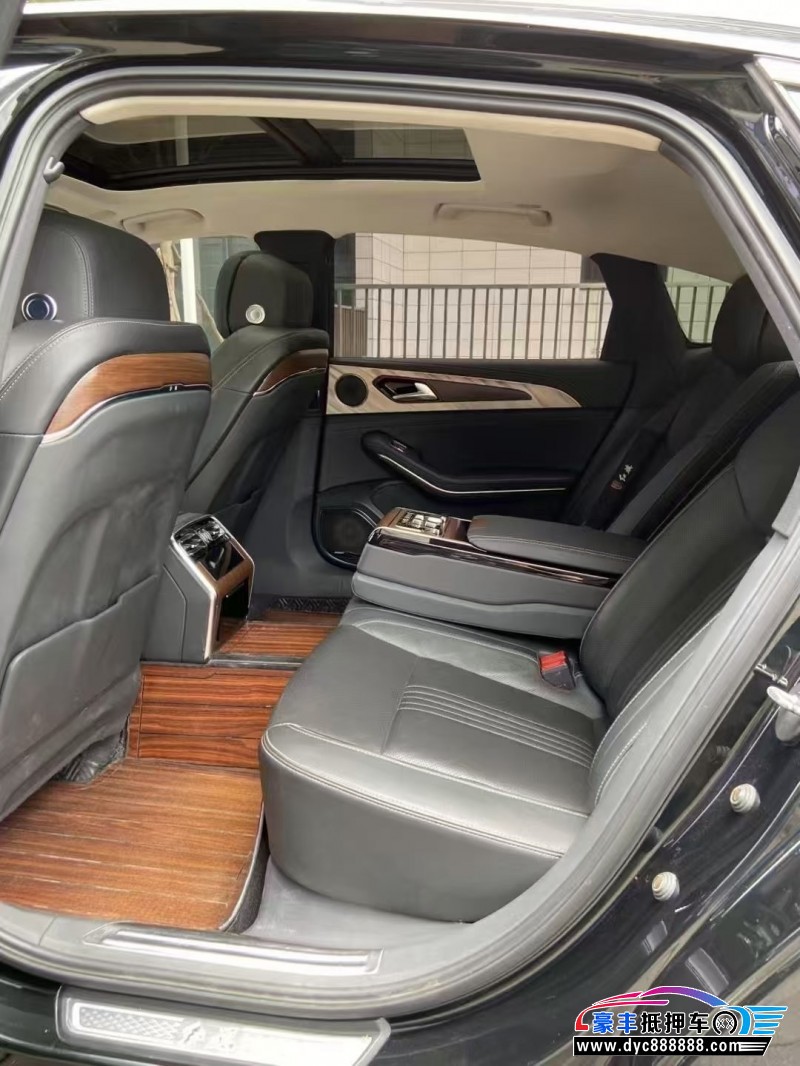 20年红旗H9轿车抵押车出售