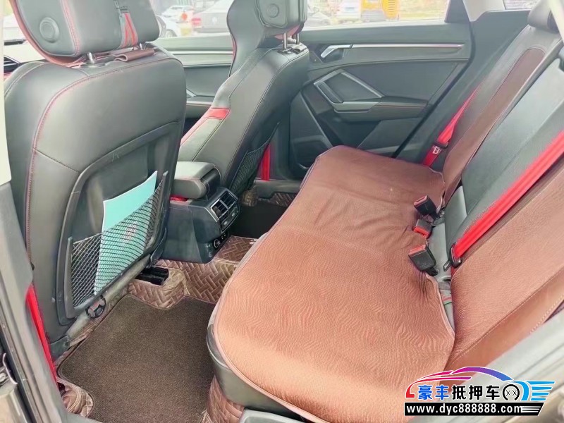 21年奥迪Q3轿车抵押车出售