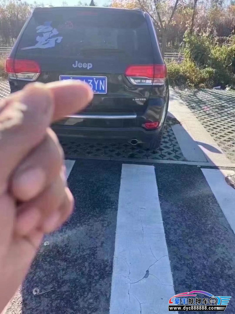 15年Jeep大切诺基(进口)轿车抵押车出售