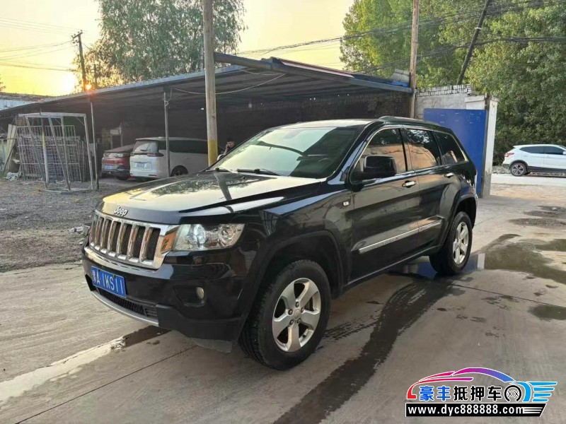 13年Jeep大切诺基(进口)轿车抵押车出售