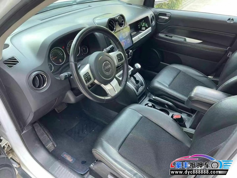 17年Jeep指南者(进口)轿车抵押车出售