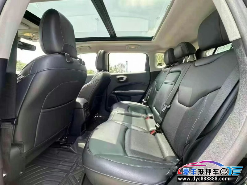 18年Jeep指南者轿车抵押车出售