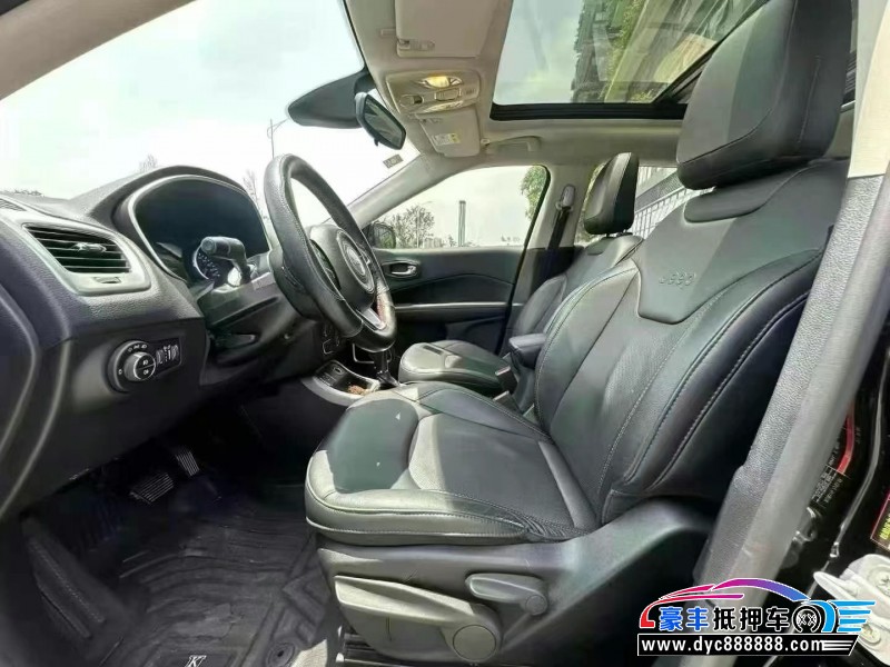 18年Jeep指南者轿车抵押车出售