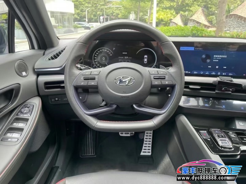 23年现代索纳塔轿车抵押车出售