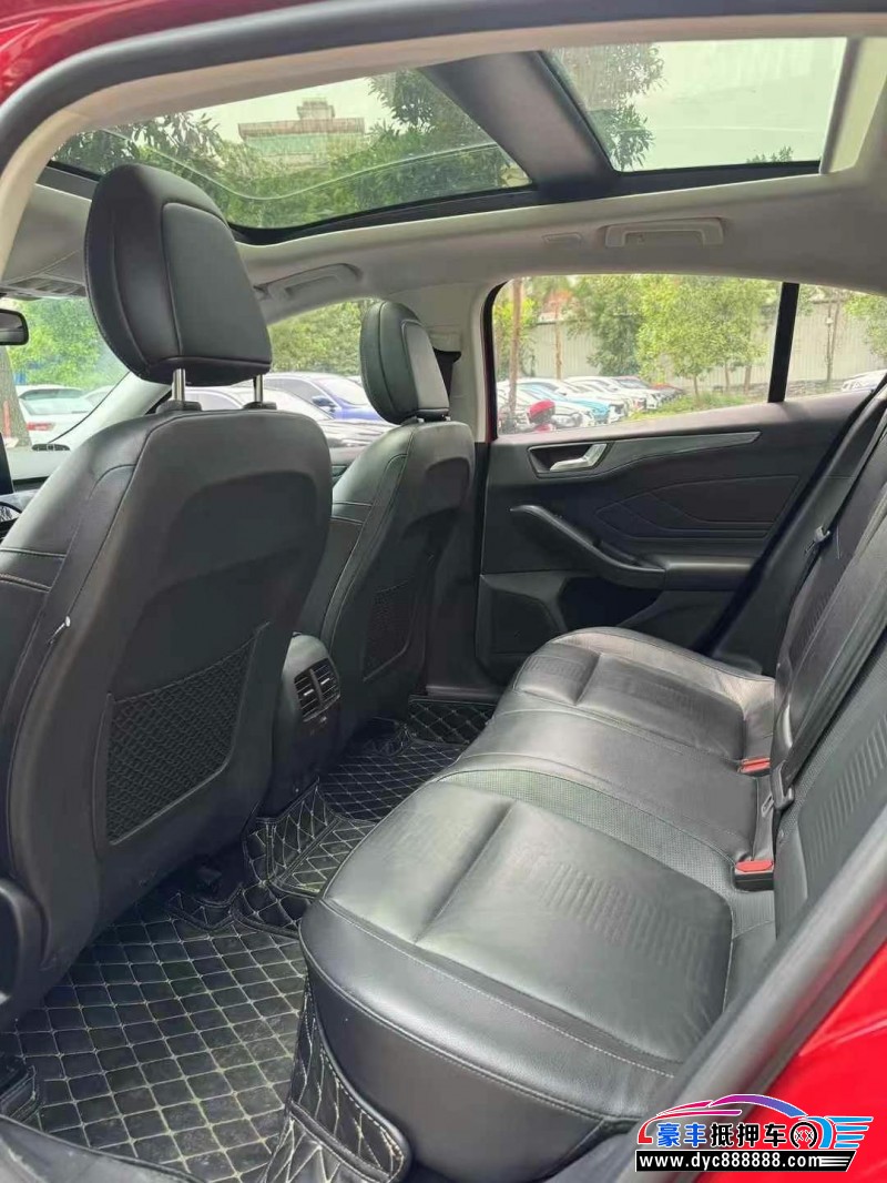 20年福特福克斯轿车抵押车出售