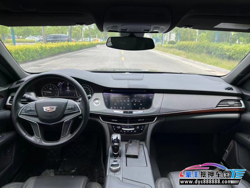 22年凯迪拉克CT6轿车抵押车出售