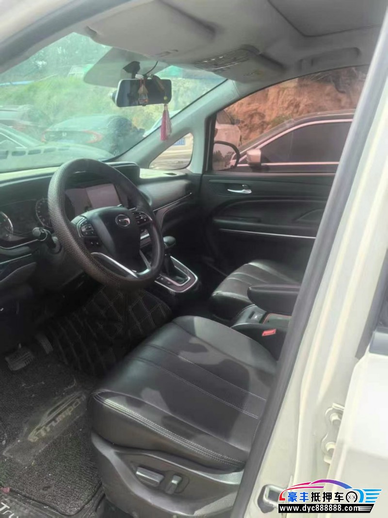 19年传祺m6轿车抵押车出售