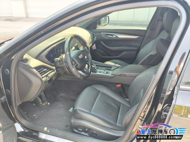 22年凯迪拉克CT5轿车抵押车出售