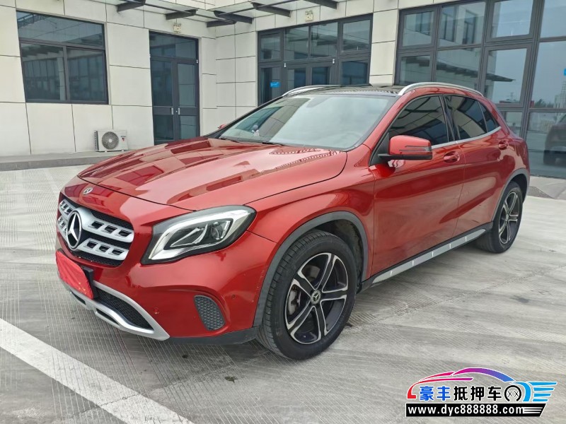 18年奔驰GLA轿车抵押车出售