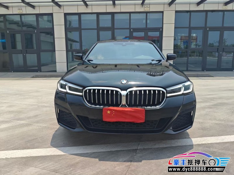 抵押车出售22年宝马5系轿车