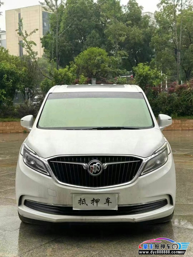抵押车出售17年别克GL8轿车