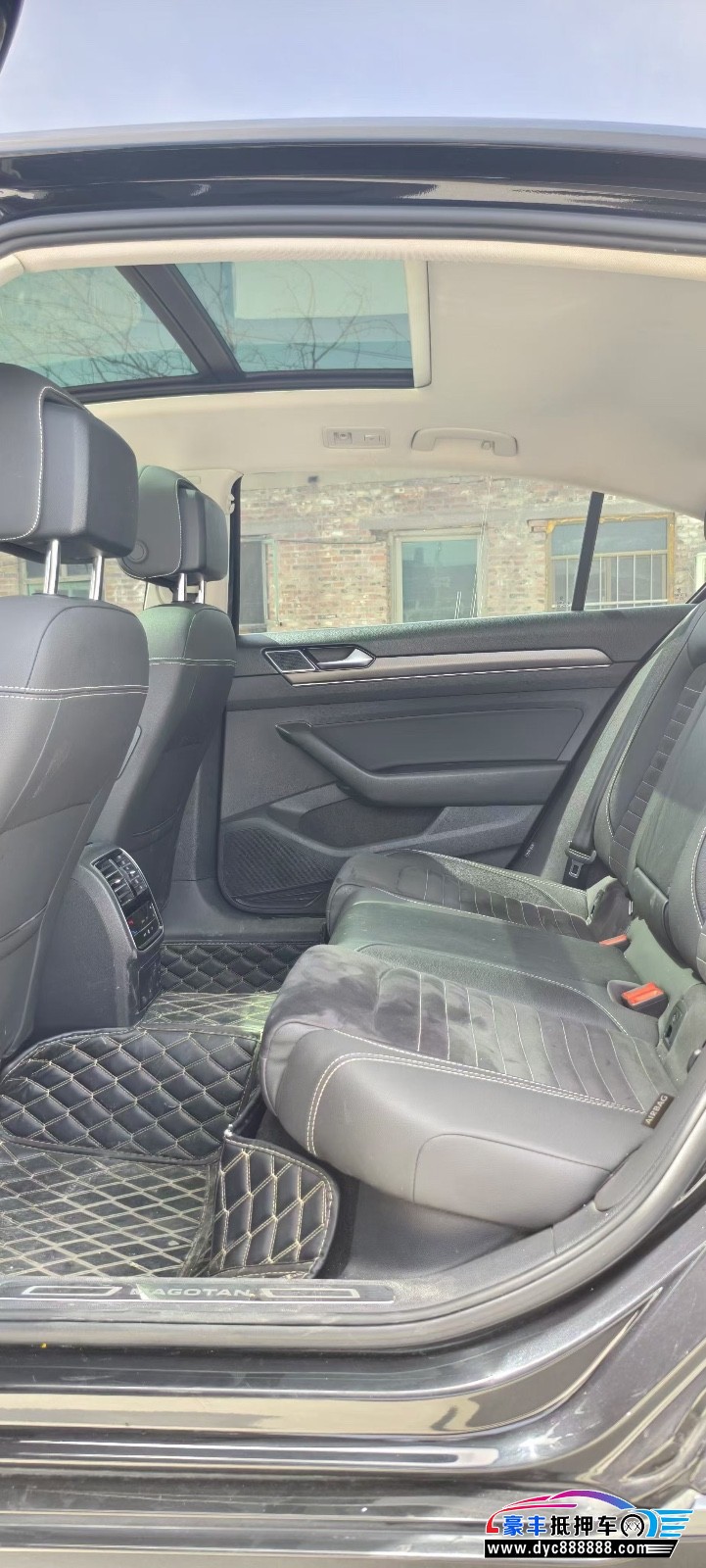 21年大众迈腾轿车抵押车出售