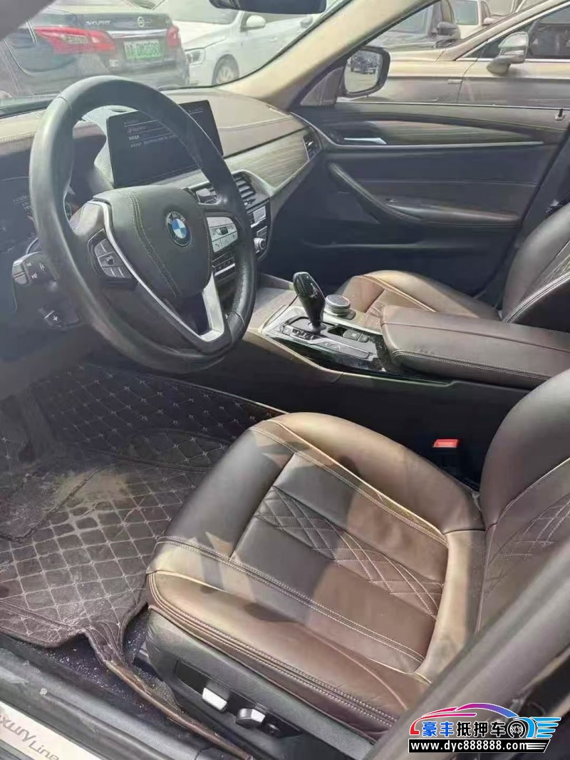 20年宝马5系轿车抵押车出售