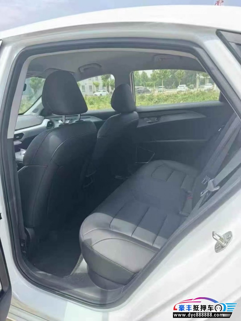 24年吉利几何轿车抵押车出售