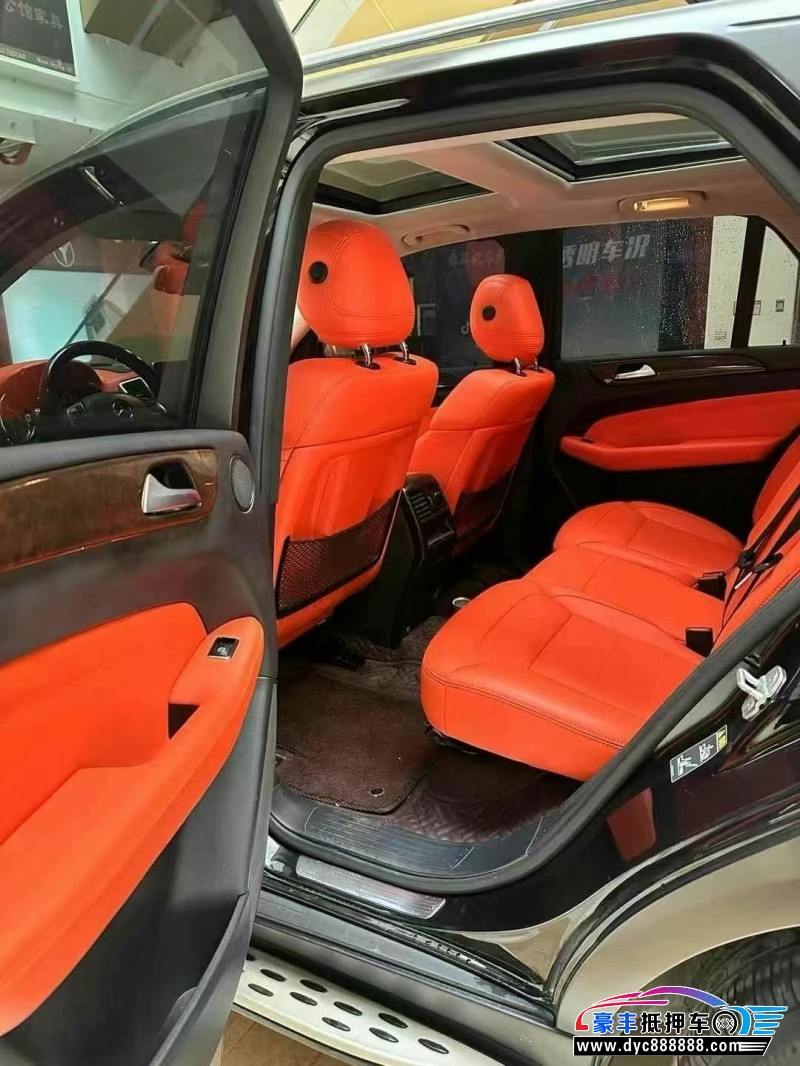 14年奔驰ML轿车抵押车出售