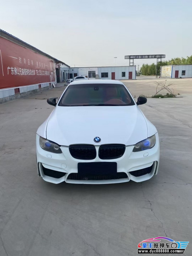 抵押车出售10年宝马3系轿车