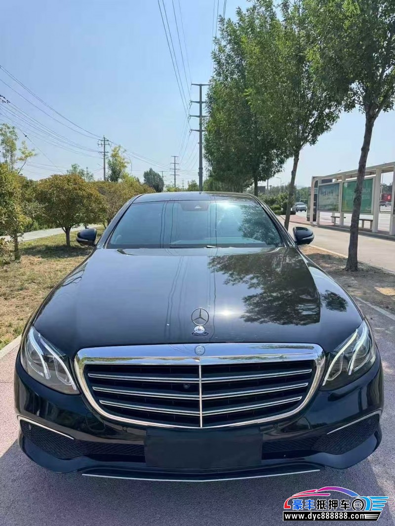 抵押车出售16年奔驰E轿车