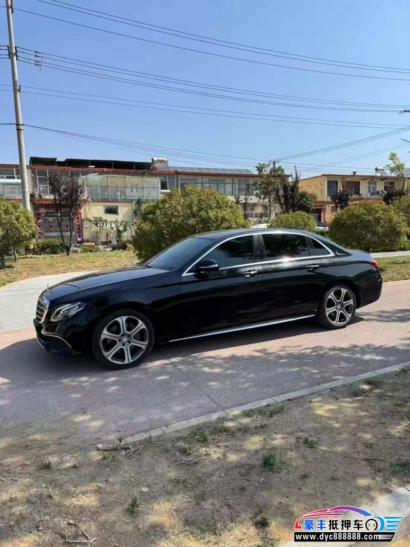 16年奔驰E轿车抵押车出售
