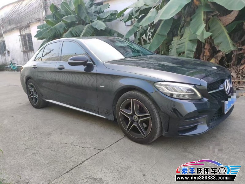 22年奔驰C轿车抵押车出售