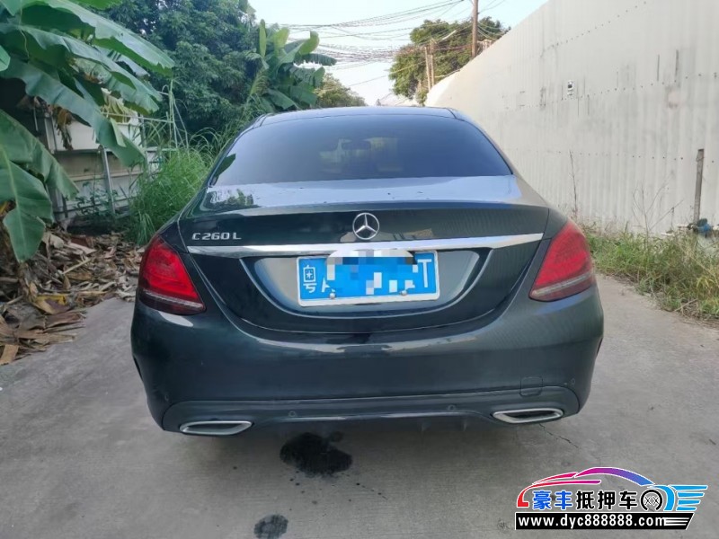 22年奔驰C轿车抵押车出售