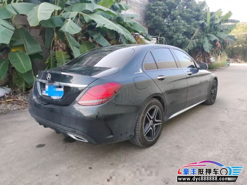 22年奔驰C轿车抵押车出售
