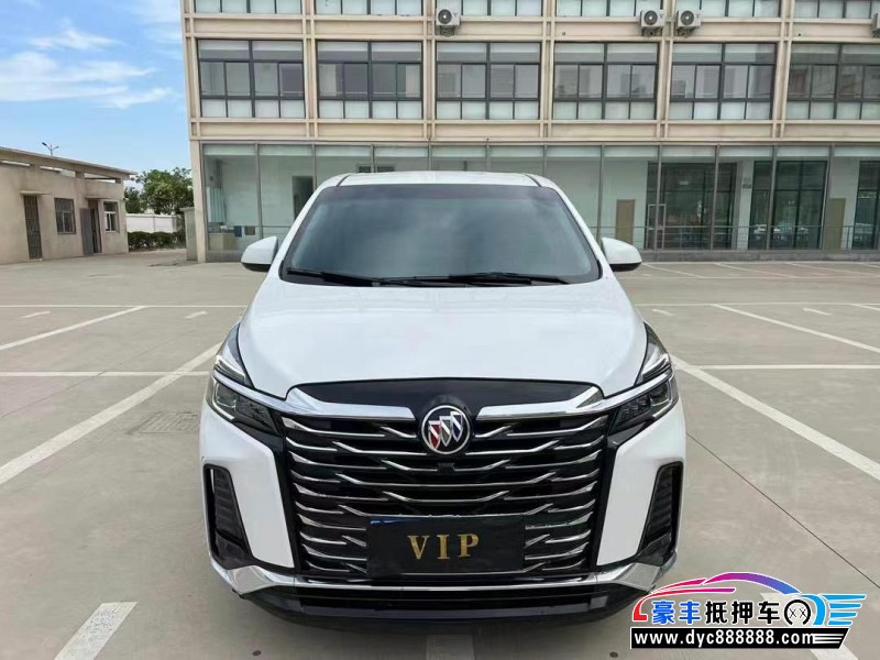 抵押车出售24年别克GL8轿车