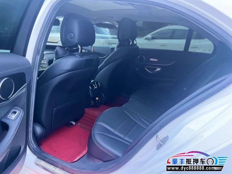 17年奔驰C轿车抵押车出售