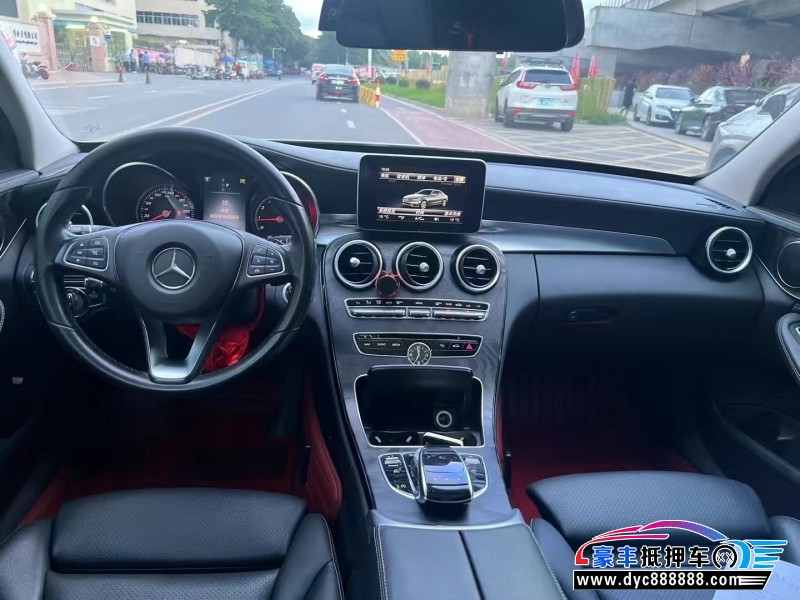 17年奔驰C轿车抵押车出售