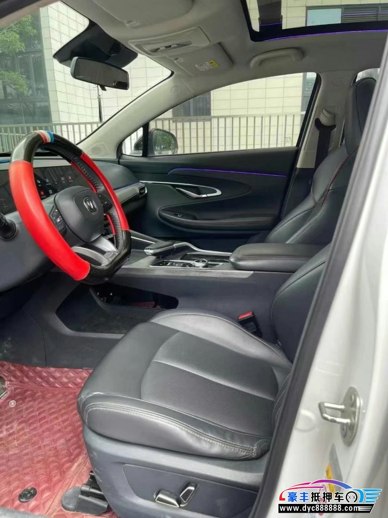 21年长安长安UNI轿车抵押车出售