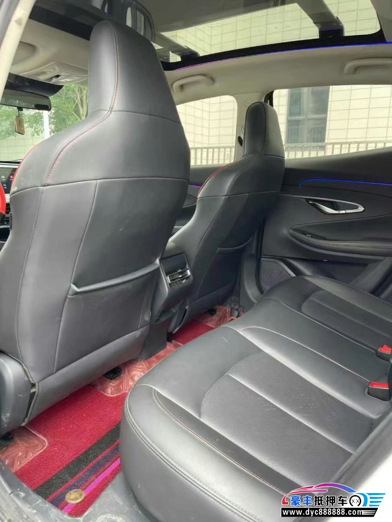 21年长安长安UNI轿车抵押车出售