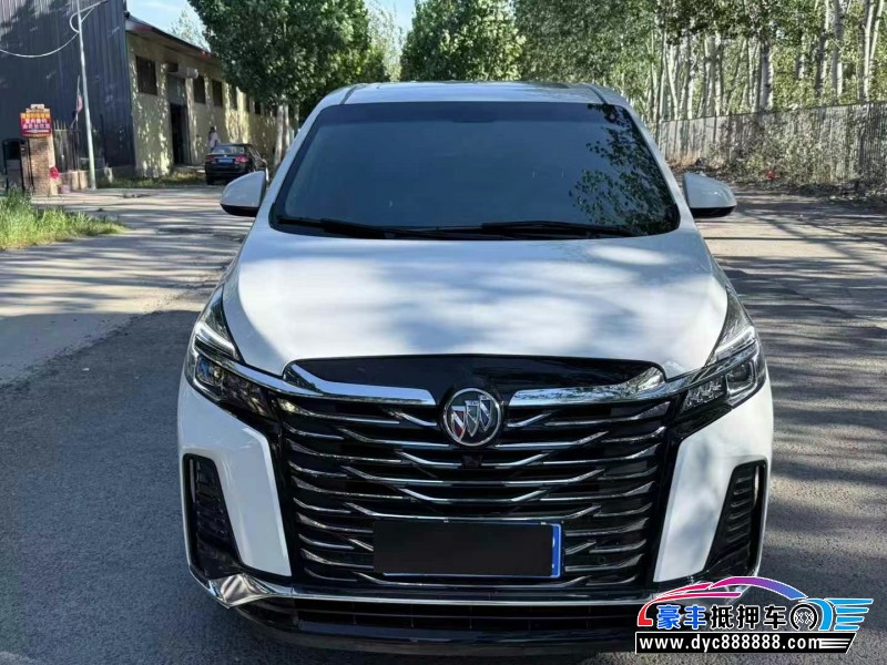 抵押车出售23年别克GL8轿车