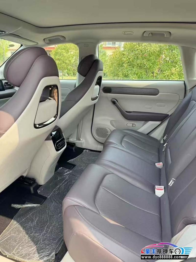 24年零跑C11轿车抵押车出售