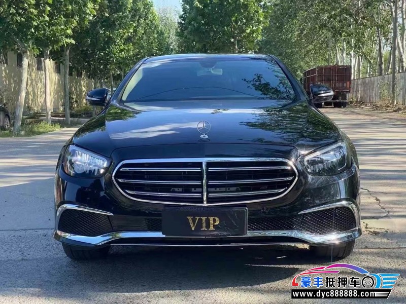 抵押车出售19年奔驰E轿车