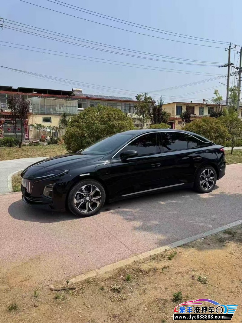 24年红旗EQM5轿车抵押车出售