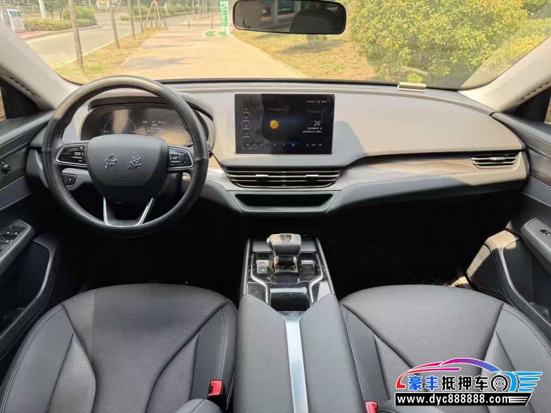 24年红旗EQM5轿车抵押车出售