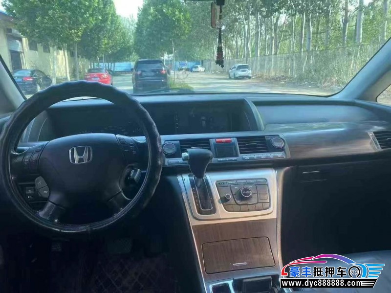 13年本田艾力绅轿车抵押车出售