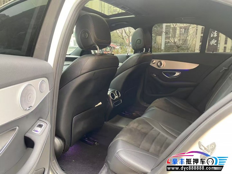 20年奔驰C轿车抵押车出售