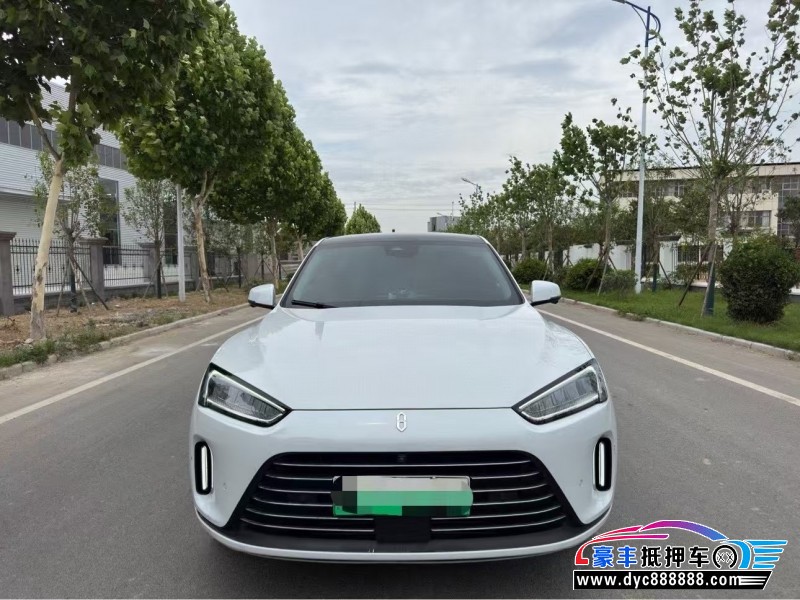 抵押车出售22年华为问界轿车