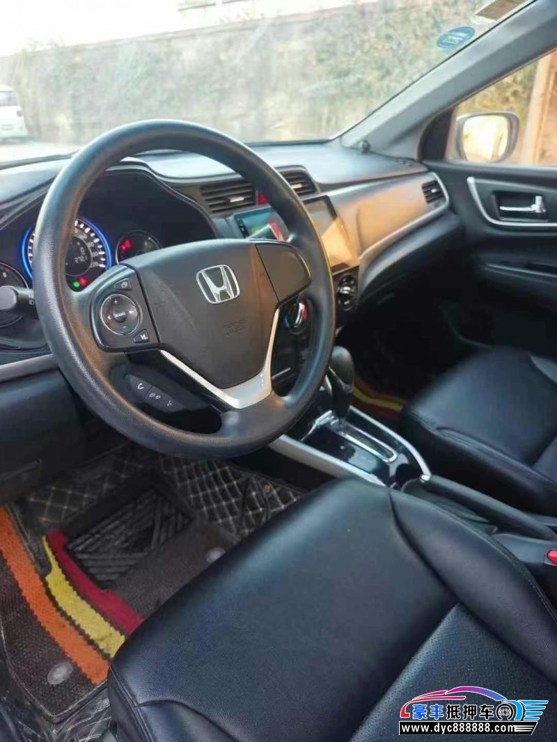 16年本田凌派轿车抵押车出售