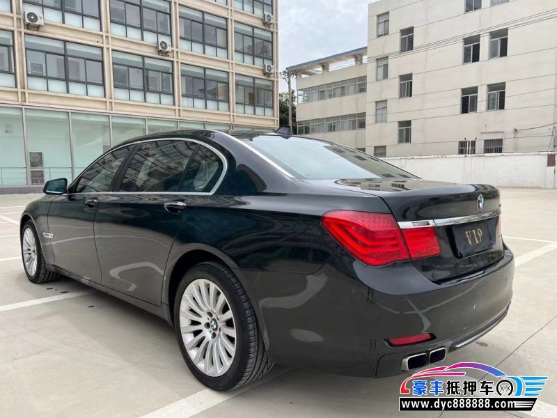 12年宝马7系轿车抵押车出售