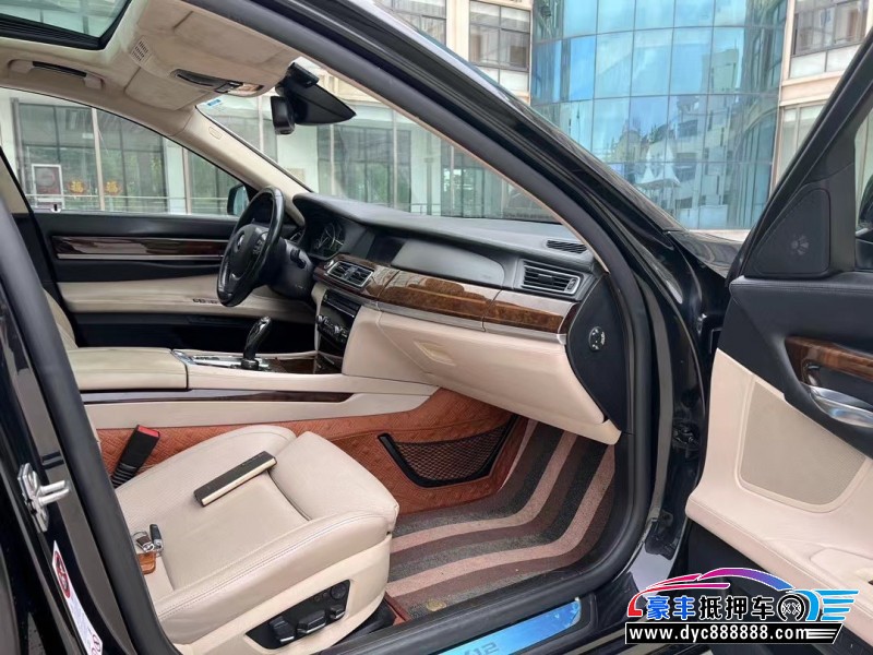 12年宝马7系轿车抵押车出售