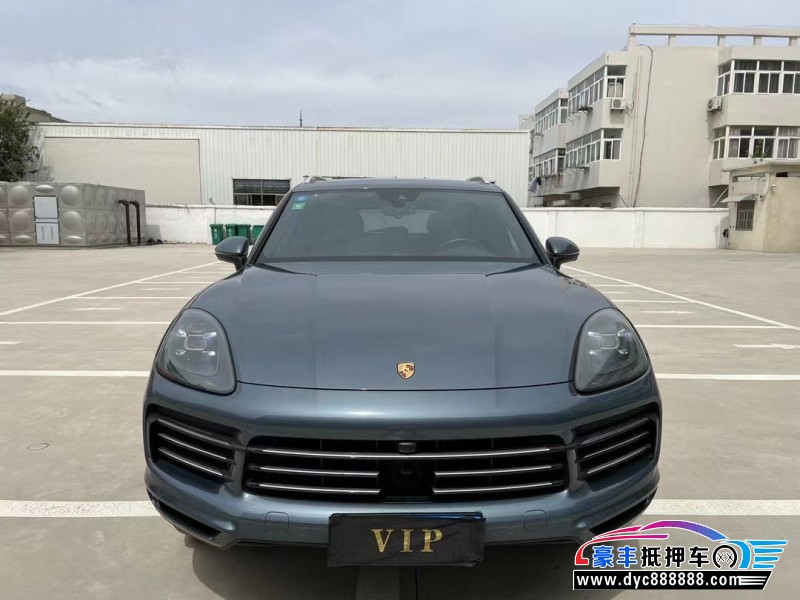 抵押车出售19年保时捷卡宴轿车