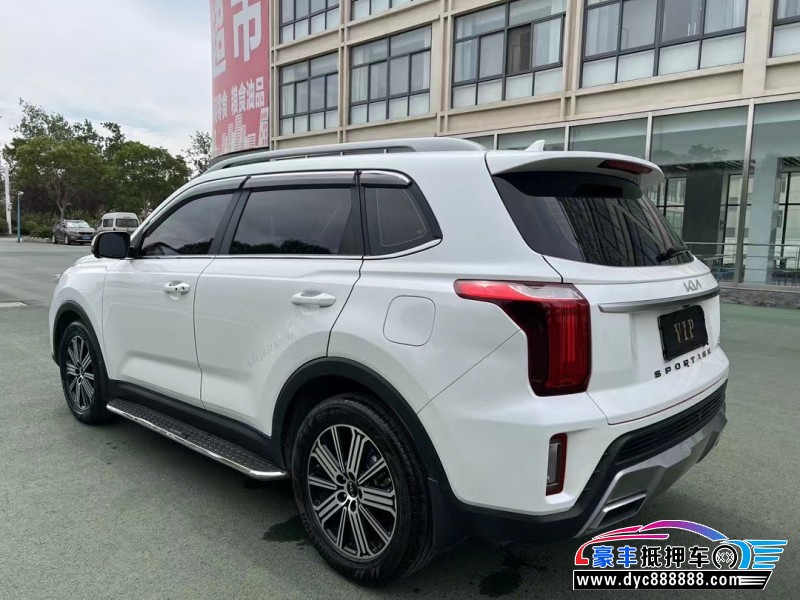 22年起亚智跑轿车抵押车出售