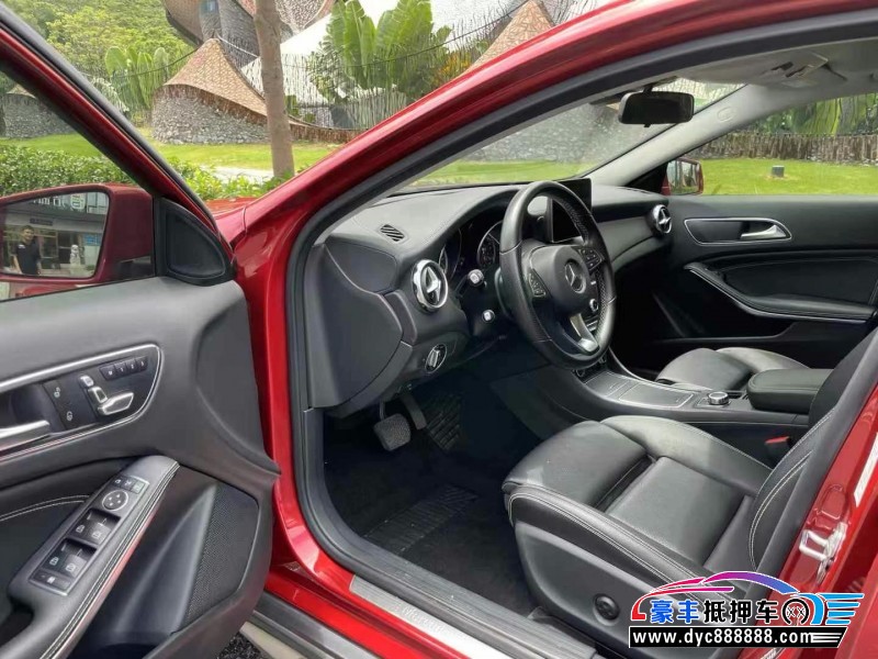 19年奔驰GLASUV抵押车出售