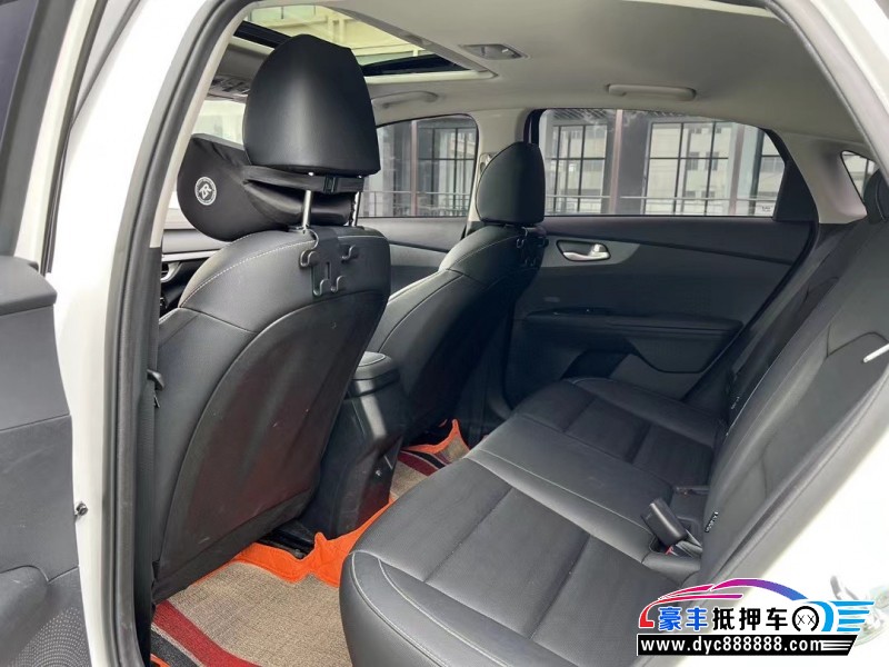 24年起亚K3轿车抵押车出售